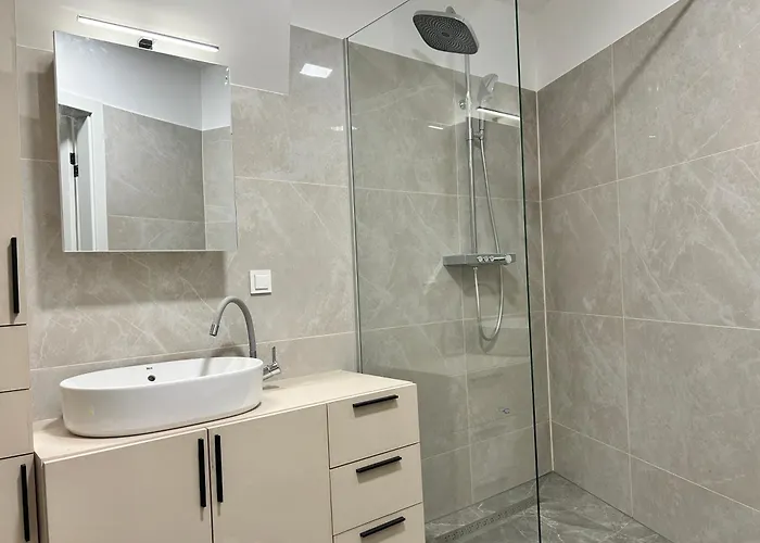 Asp Modern With Balcony & Free Parking Viena