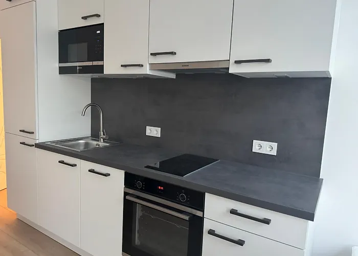 Apartamento Asp Modern With Balcony & Free Parking *