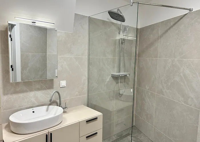 Asp Modern With Balcony & Free Parking Apartamento Viena