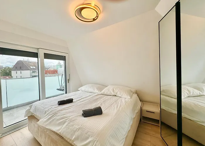 Asp Modern With Balcony & Free Parking *