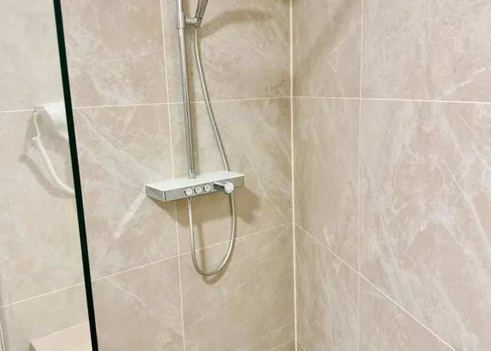 Apartamento Asp Modern With Balcony & Free Parking