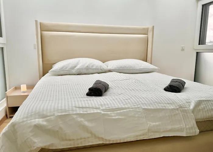 Asp Modern With Balcony & Free Parking Apartamento *